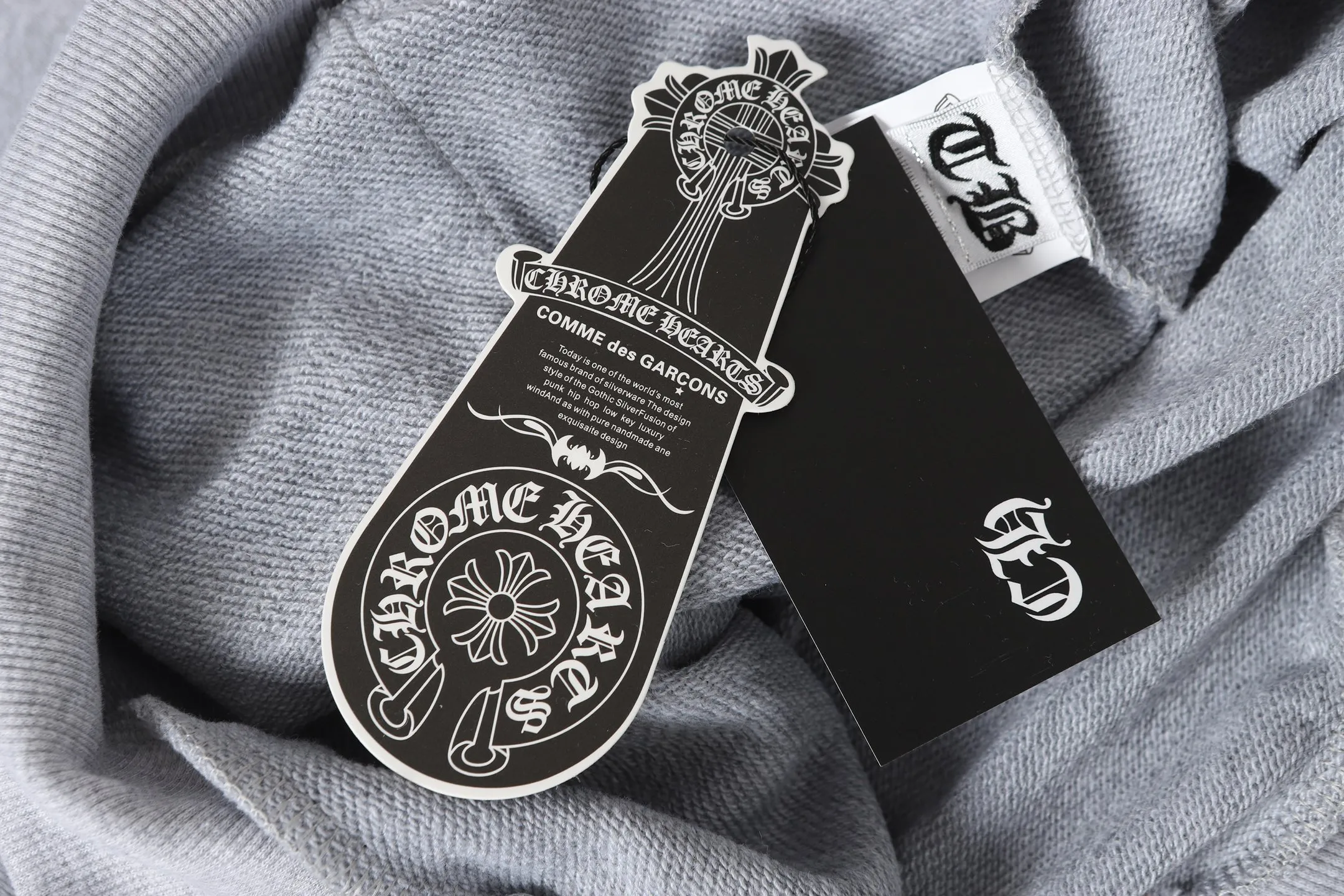 P280 #L3190 cross-border model. Those who pursue quality should not place an order. -Chrome Hearts/Chrome Hearts graffiti spoof printed leather cross✝️Hooded sweatshirt - High weight, high density and high quality. The wool is soft, delicate and skin-friendly. It feels soft and silky. It has excellent warmth and skin-friendly properties. M L XL
